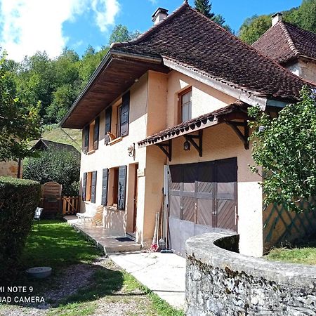 Вілла La Fraceline Saint-Pierre-d'Entremont  Екстер'єр фото